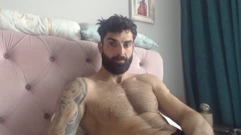 cuteeboy online show from January 2025 01:36:02 PM