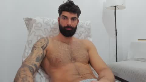 cuteeboy online show from February 2025 08:08:01 AM