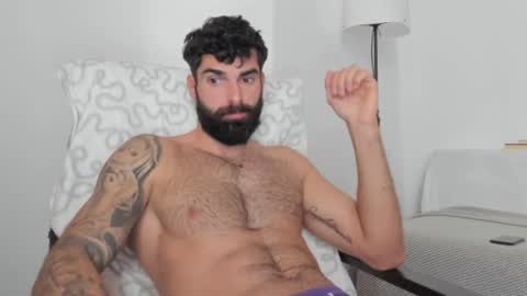 cuteeboy online show from February 2025 10:10:02 AM