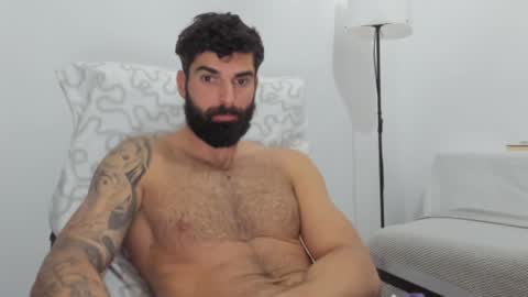 cuteeboy online show from February 2025 03:36:02 PM