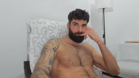 cuteeboy online show from February 2025 10:31:01 PM