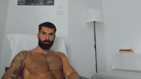 cuteeboy online show from October 2025 07:07:01 AM