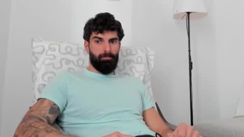 Snapshot of cuteeboy chatting on February 2026 09:28:02 AM cuteeboy online show from February 2026 09:28:02 AM