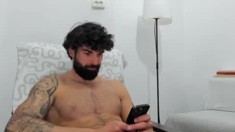 cuteeboy online show from May 2026 08:17:02 PM