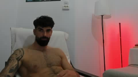 cuteeboy online show from June 2026 09:41:01 PM