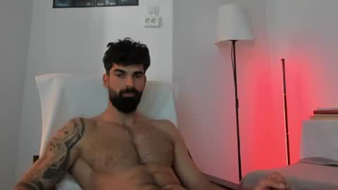 cuteeboy online show from June 2026 05:49:02 AM