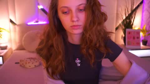 Foxy online show from March 2026 01:29:02 PM