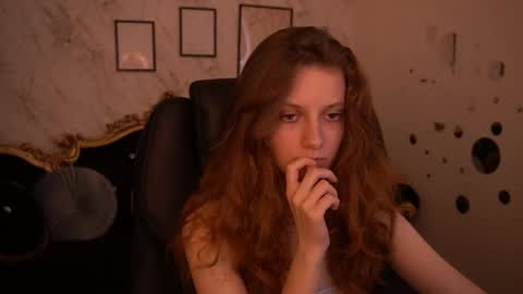 Foxy online show from June 2026 12:51:02 PM