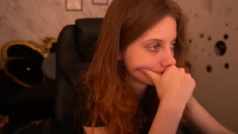 Foxy online show from June 2026 01:00:02 PM