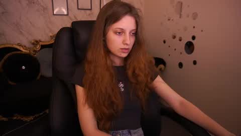 Foxy online show from June 2026 12:51:02 PM