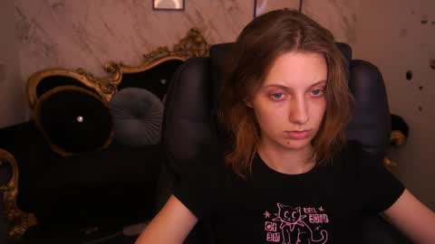 Foxy online show from June 2026 12:42:02 PM