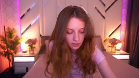 Foxy online show from June 2026 01:32:01 PM