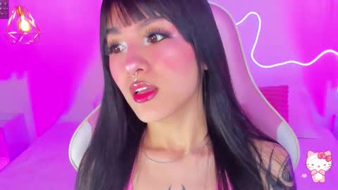 Zoe  online show from October 2025 04:57:01 AM