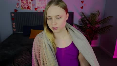 Snapshot of cutefever chatting on May 2026 01:35:01 AM Amyy online show from May 2026 01:35:01 AM