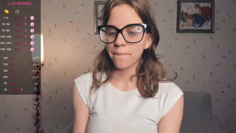 Snapshot of cutefluffy chatting on October 2025 07:34:01 PM Melisa online show from October 2025 07:34:01 PM