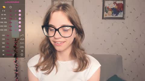 Snapshot of cutefluffy chatting on October 2025 07:13:01 PM Melisa online show from October 2025 07:13:01 PM