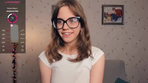 Snapshot of cutefluffy chatting on October 2025 08:30:01 PM Melisa online show from October 2025 08:30:01 PM