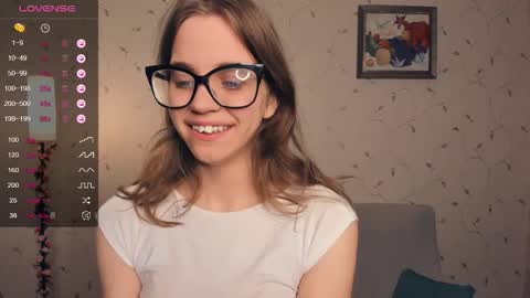 Snapshot of cutefluffy chatting on October 2025 08:16:02 PM Melisa online show from October 2025 08:16:02 PM