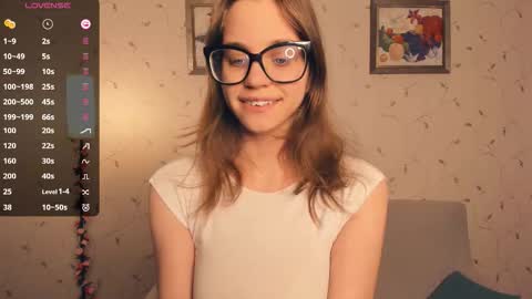 Snapshot of cutefluffy chatting on November 2025 08:25:02 PM Melisa online show from November 2025 08:25:02 PM