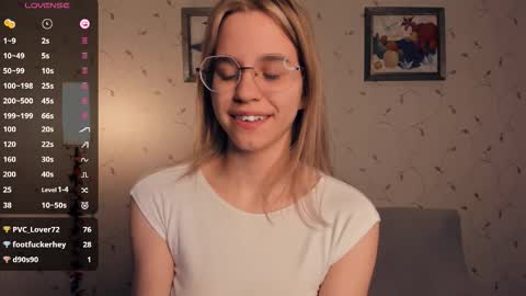 Snapshot of cutefluffy chatting on November 2025 08:40:01 PM Melisa online show from November 2025 08:40:01 PM