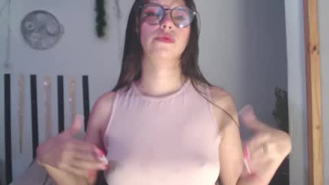 haome online show from October 2025 03:21:02 PM