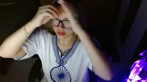 Snapshot of cuteisabella_a chatting on June 2026 06:33:01 PM isabella online show from June 2026 06:33:01 PM