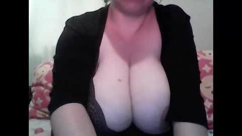 Snapshot of cutejessytom chatting on February 2025 03:05:02 PM Jessy online show from February 2025 03:05:02 PM