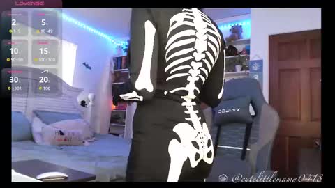 Snapshot of cutelittlemama0418 chatting on October 2025 02:24:01 PM Cutelittlemama0418 Lola online show from October 2025 02:24:01 PM