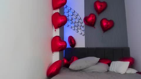 Lia  please dont forget to thumbs up me online show from February 2026 07:51:01 AM