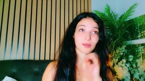 cuteness__girl online show from September 2025 06:24:01 AM