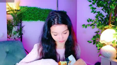 cuteness__girl online show from October 2025 06:00:01 AM