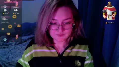 cutepie33 online show from September 2025 04:52:02 PM