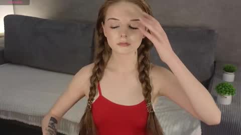 cutes_alice online show from September 2025 10:04:02 AM