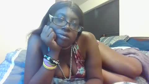Snapshot of cuteshotkiki chatting on September 2025 01:18:01 AM mary mack online show from September 2025 01:18:01 AM