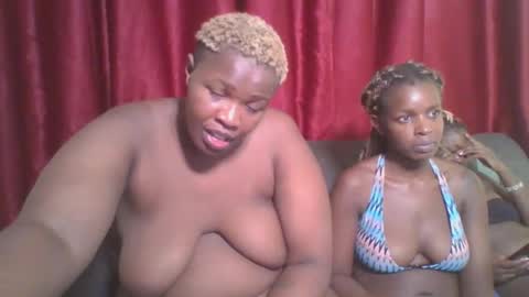 Snapshot of cutey_mellanin chatting on February 2025 01:30:02 AM cutey_mellanin online show from February 2025 01:30:02 AM