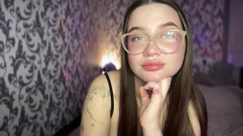 CuteAnn online show from November 2025 07:23:02 PM