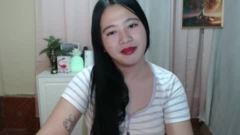 Snapshot of cutie_asianwoman chatting on December 2024 05:28:02 PM cutie_asianwoman online show from December 2024 05:28:02 PM