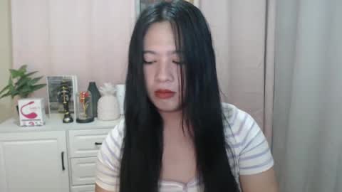 Snapshot of cutie_asianwoman chatting on December 2024 05:58:02 PM cutie_asianwoman online show from December 2024 05:58:02 PM