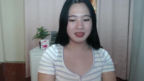 Snapshot of cutie_asianwoman chatting on December 2024 10:15:02 PM cutie_asianwoman online show from December 2024 10:15:02 PM