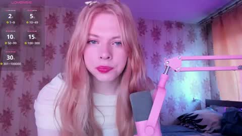 Snapshot of cutie_bambi_ chatting on June 2026 12:09:02 PM Bambi online show from June 2026 12:09:02 PM