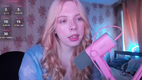 Snapshot of cutie_bambi_ chatting on July 2026 12:18:02 PM Bambi online show from July 2026 12:18:02 PM