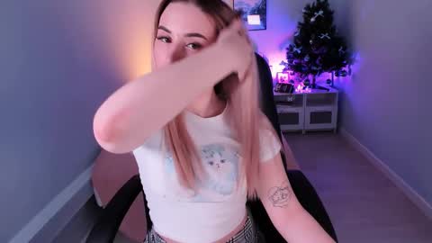  Your Louise  follow me  online show from December 2024 03:47:02 AM