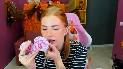 Snapshot of cutie_maniac chatting on October 2025 01:34:01 PM Lina online show from October 2025 01:34:01 PM