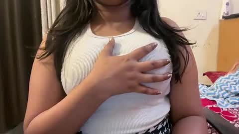 Snapshot of cutie_ruhi chatting on March 2026 10:43:01 AM Ruhii online show from March 2026 10:43:01 AM