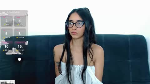 miss ari  online show from October 2025 01:24:02 PM