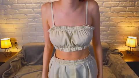 Kate online show from January 2025 10:35:02 PM