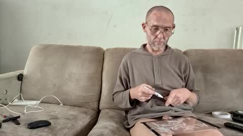 cuyversivan012 online show from May 2026 12:10:01 PM