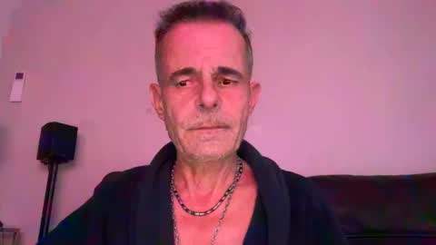 cwaddle online show from January 2025 03:40:01 PM