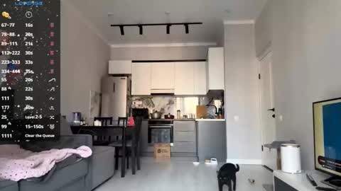 Akemi online show from September 2025 09:33:01 AM