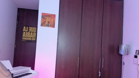 Cyan online show from February 2025 11:47:02 PM